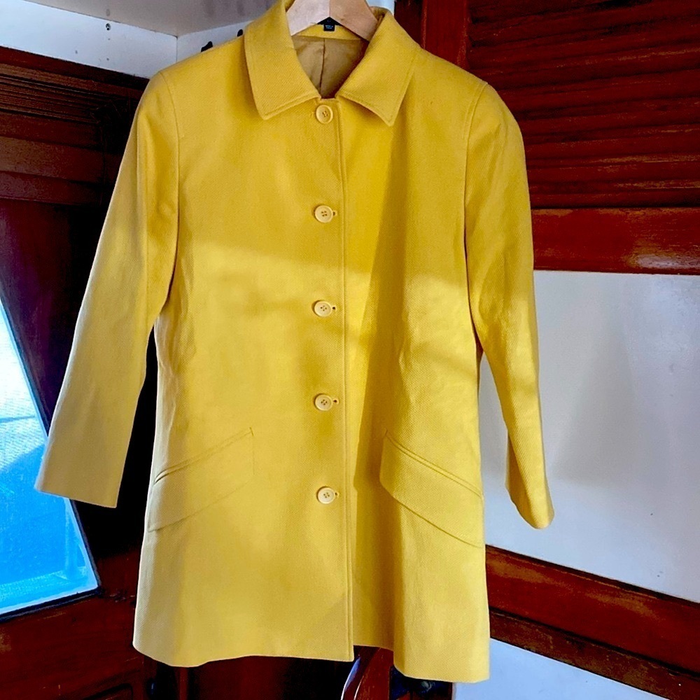 Theory Juleen/Ivona yellow button down, business casual coat size small …